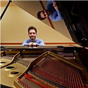 Profesor de conservatorio imparte clases de Piano y Lenguaje Musical a todos los niveles